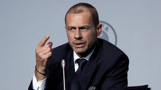 Политически огън застигна президента на УЕФА в родната му Словения