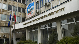 НСИ: Спад в приходите си през март посочват 53.5% от предприятията
