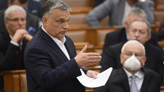 Евродепутатите поискаха санкции за Унгария и спиране на плащанията