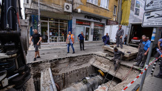 Авария и планов ремонт се застъпиха по ул."Шести септември" и ул."Цар Шишман"