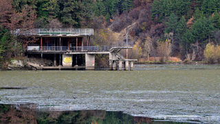 Авария на ВЕЦ замърси Панчаревското езеро и предизвика измиране на риба