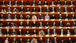 Китайските "депутати" се събират - всички погледи са насочени към икономиката