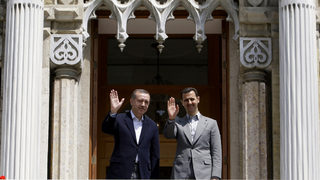 След 20 години на власт Башар ал Асад продължава традицията на баща си