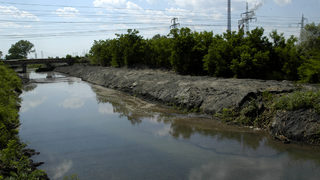 Нитрати и амониев азот в пъти над нормите са открити в канала на река Марица