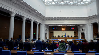 Институционална парализа заплашва конституционния ред