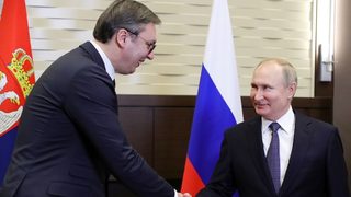 Путин и Лавров се извиниха на Вучич за "безотговорния" пост на Захарова за срещата с Тръмп