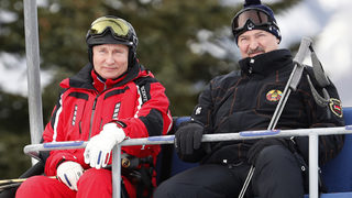 Лукашенко отива при Путин в понеделник след месец на протести