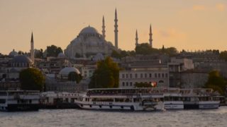 Как пандемията от COVID-19 се отрази на туризма в Истанбул и Анталия