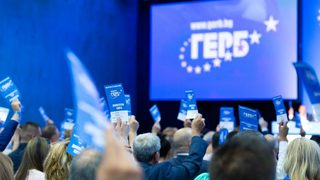 "Продадоха ни на ДПС" – защо 50 активисти на ГЕРБ в Шумен внезапно напуснаха партията