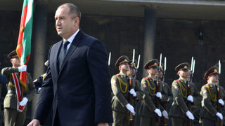 Президентът очаква от държавата по-сериозна подкрепа за военната промишленост