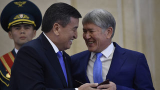 Кризата в Киргизстан е сблъсък между двама мъже