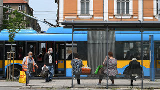 На разсрочено плащане годишната карта за градския транспорт в София ще е 380 лева