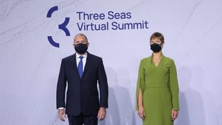 Карантина или активно мероприятие: какво следва след прекратената визита на президента в Естония