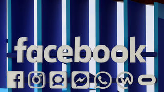 Правителството и почти всички щати на САЩ съдят "Фейсбук" да се раздроби