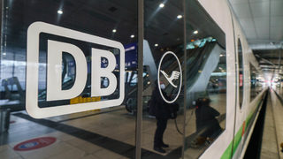 "<span class="highlight">Луфтханза</span>" замества вътрешни полети със скоростни влакове в Германия