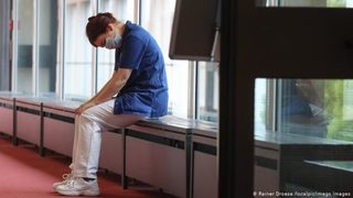 Болногледачите в Германия масово напускат - четирима разказват защо