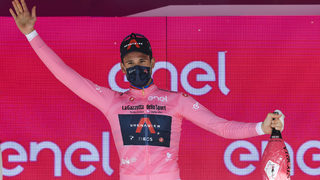 Снимка на деня: Италиански триумф украси началото на Джирото