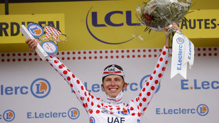Снимка на деня: Доминацията на <span class="highlight">Погачар</span> и поредната му етапна победа в Тура