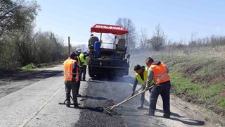 Строителният <span class="highlight">контрол</span> спря временно ремонта на пътя Ребърково - Ботевград заради нарушения