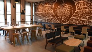 <span class="highlight">Starbucks</span> България изпълни програмата си за реновиране на най-старите кафенета