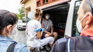 Защо ромите в Чехия не искат да се ваксинират