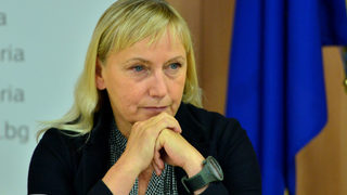 Съдът в Страсбург пита България какво цели разследването срещу <span class="highlight">Елена</span> Йончева