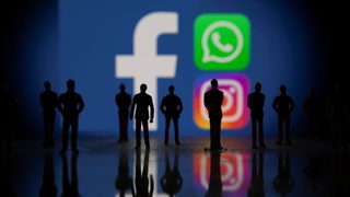 "Фейсбук", "<span class="highlight">Уотсап</span>" и "Инстаграм" отново работят след най-големия срив в историята им