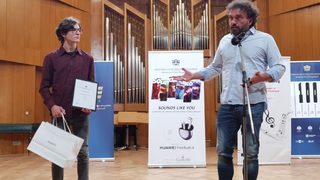 Композирай в 2 минути: оригинален конкурс отличи млади българи