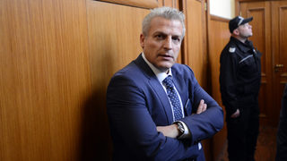 Спецсъдът оправда Петър Москов за бартера с ваксини от Турция