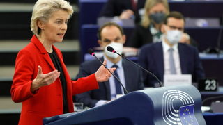 Еврокомисията заплаши Полша със санкции заради върховенството на правото