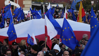 Игри за надмощие: За какво спорят Полша и ЕС
