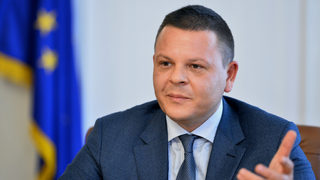 Домусчиев е взел на безценица пристанището в <span class="highlight">Бургас</span>, смята транспортният министър