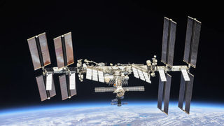Русия потвърди, че е взривила спътник, и САЩ изпитвали оръжия в космоса (обновена)