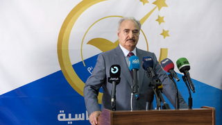 Хафтар се кандидатира за президент на Либия след дълга война с правителството
