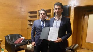 Новата коалиция обещава България да задава модела на борба с корупцията