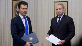 Кирил Петков върна изпълнен мандата за кабинет на държавния глава 