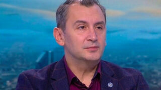 Доц. Околийски: Омикрон намира бързо неваксинираните и ги заразява