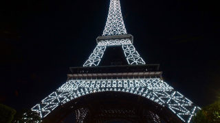 Франция се готви за битка заради въглероден данък