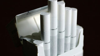 Финансовият надзор проверява сделките за цигарените фабрики