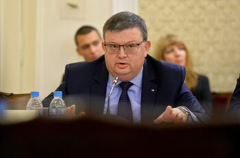 Антикорупционната комисия в парламента ще изслуша Цацаров следващата седмица