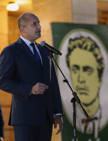 Политическата криза: Борисов нито потвърди, нито отрече, че може да подаде оставка (хронология)