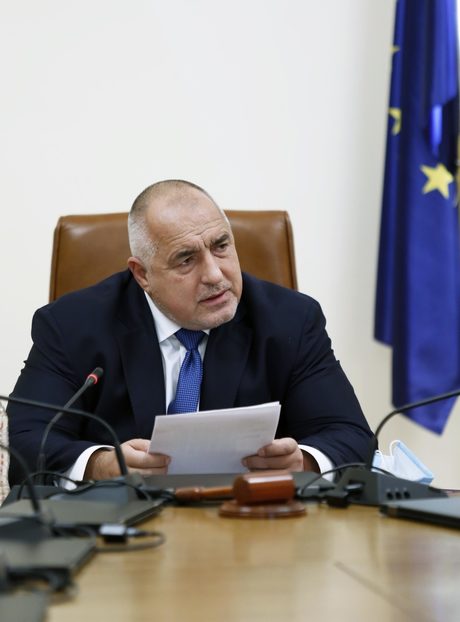 Коронавирусът в България: здравният министър вижда отчетлив резултат от мерките (хронология)