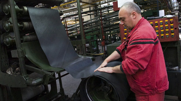 Производителят на гуми "Видахим" излиза на загуба за полугодието