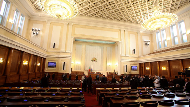 Очаквано ГЕРБ провали заседанието на парламента