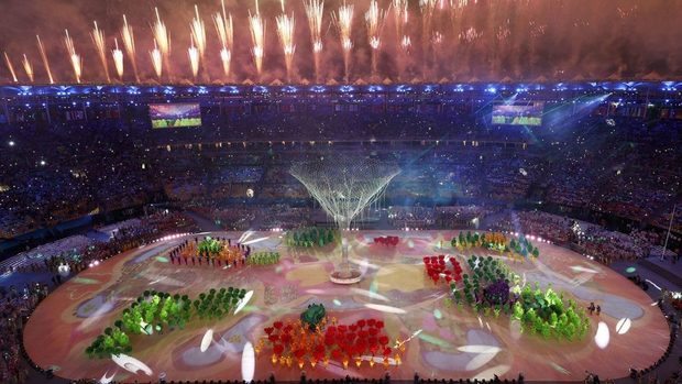 Игрите в Рио бяха закрити така, както протекоха: Цветно, шумно и пред малко публика