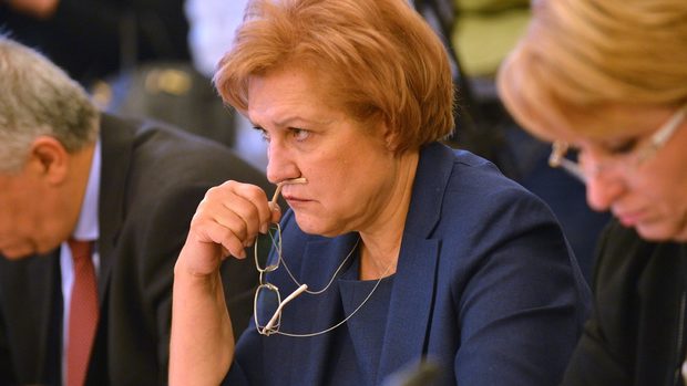 Менда Стоянова: Гласуването на бюджета утре е лакмусът за бъдещето на парламента