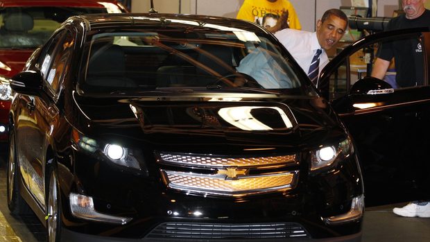 Обама тества екоавтомобил в Детройт