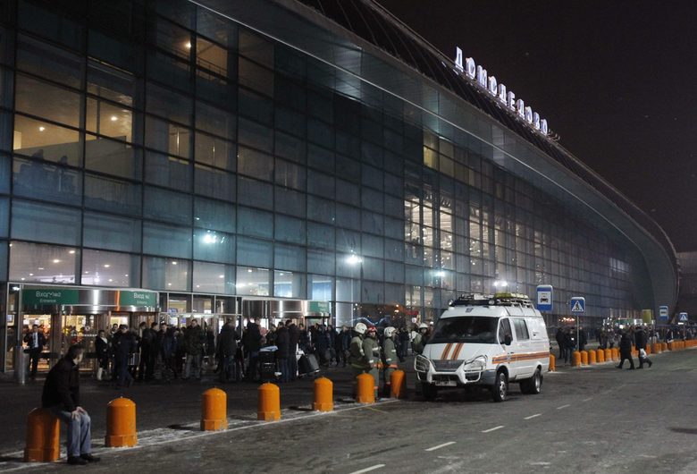 Поне 35 загинали и 130 ранени при атентат на московското летище "Домодедово" (обновена и видео)
