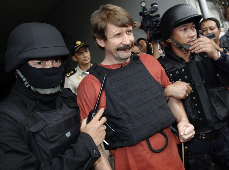Виктор Бут бе задържан през 2008 г. в Банкок, Тайланд