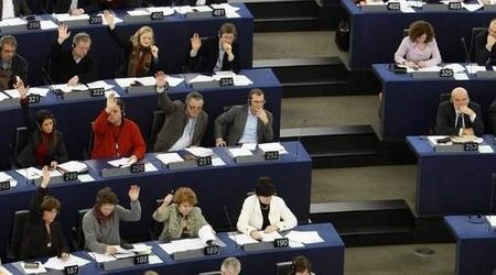 Европарламентът търси контакт с гражданите в социалните мрежи